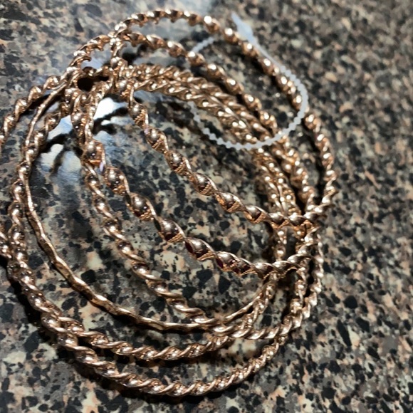 Gold bracelets - Picture 4 of 5